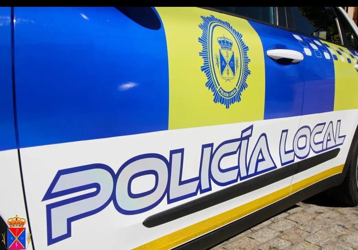 Un coche de la Policía Local de La Puebla del Río