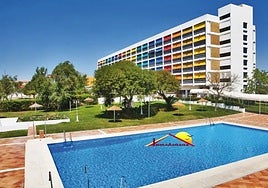 Pisos con piscina en venta en Matalascañas por menos de 180.000 euros: estas son las opciones disponibles