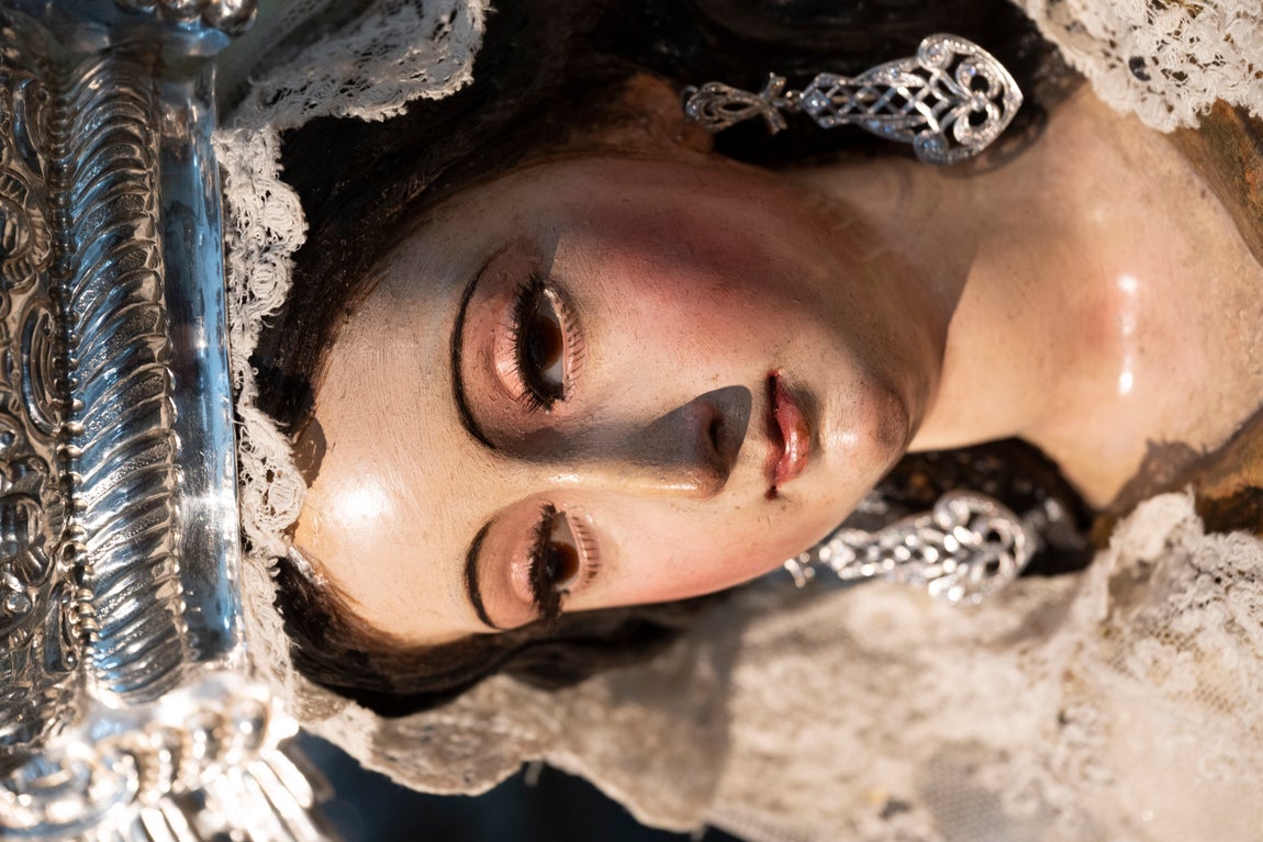 Las imágenes de los besamanos de la Virgen del Carmen en Sevilla