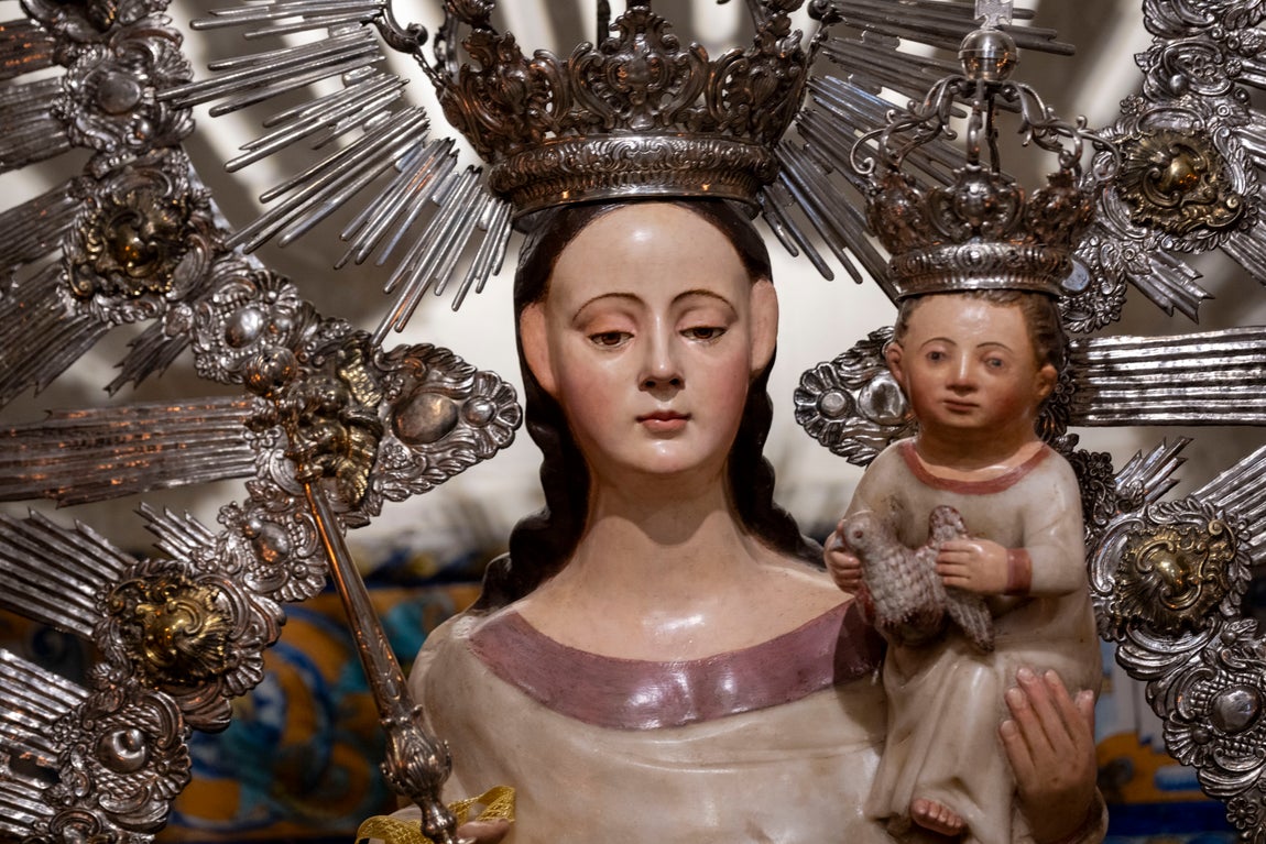 Las imágenes de los besamanos de la Virgen del Carmen en Sevilla