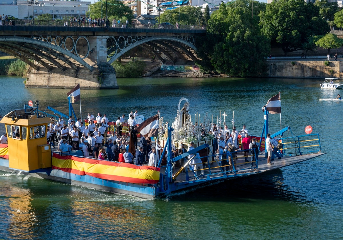 La Virgen del Carmen del puente de Triana