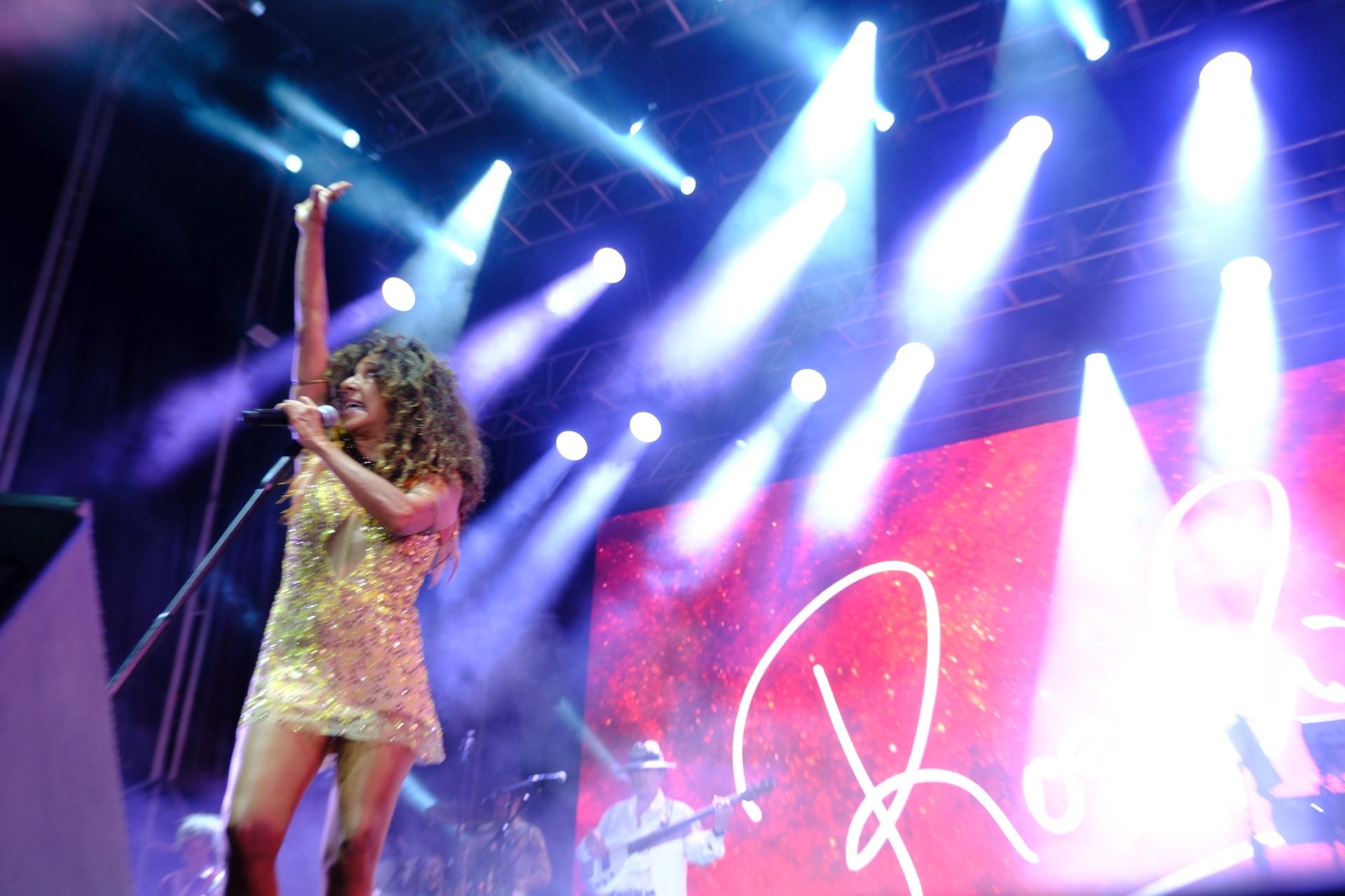 Rosario encandiló al público con su energía sobre el escenario