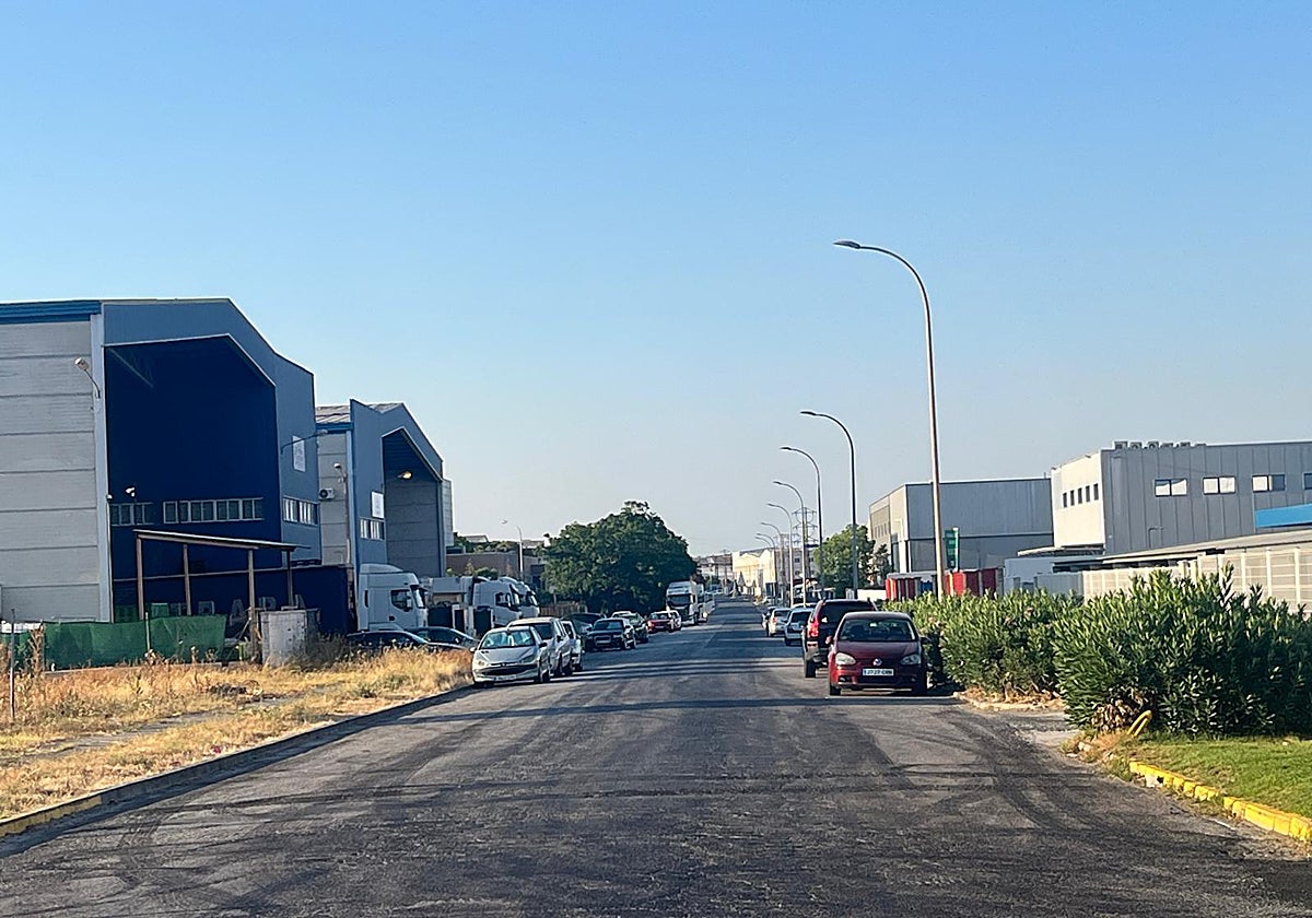 Imagen general de una de las calles del Polígono Industrial de La Isla