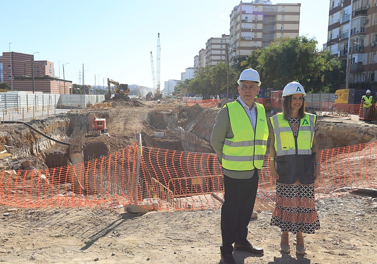 La Consejera de Fomento y el alcalde de Sevilla han visitado hoy las obras del metro