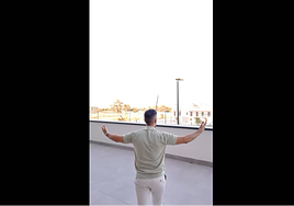 Joaquín Caraballo, experto inmobiliario, muestra cómo es el piso con la terraza «más grande» de Sevilla: «Puedes hacer lo que quieras»