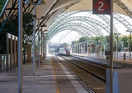 El Cercanías 'fantasma' a la Cartuja: seis trenes y unos 200 usuarios al día