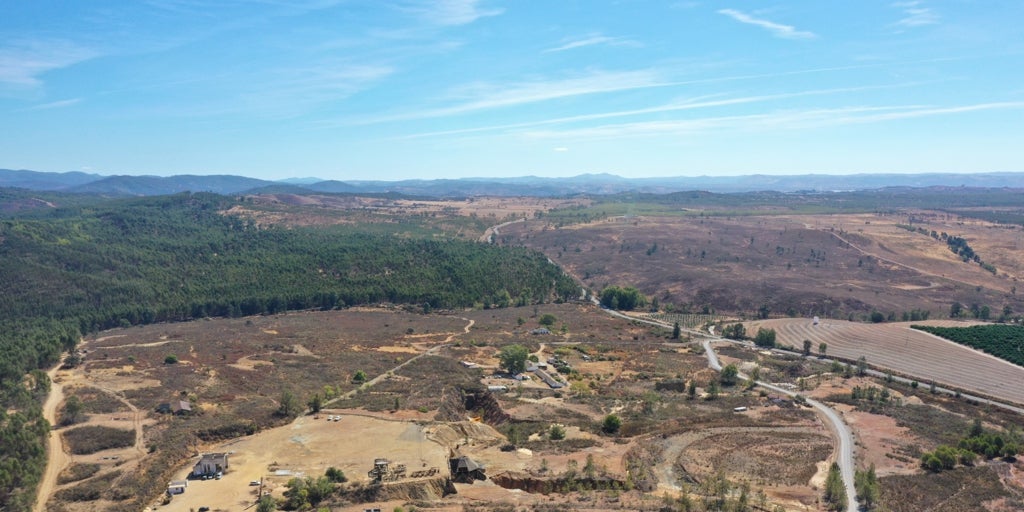 Alto Minerals amplía capital en 12 millones y pedirá la apertura de la mina de Lomero en Huelva