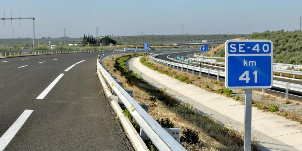 El Ministerio de Transportes propone adjudicar a Ferrovial y Heliopol el tramo de la SE-40 entre Espartinas y Valencina