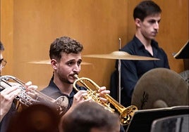 De tocar el tambor en una banda de Utrera a ser trompetista de una filarmónica alemana