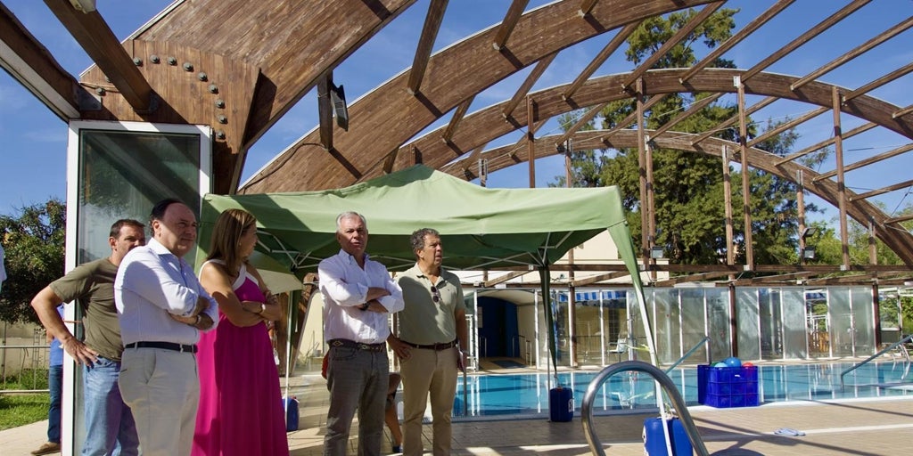 Las obras en el polideportivo de Rochelambert incluyen la reforma de sus salas y piscina