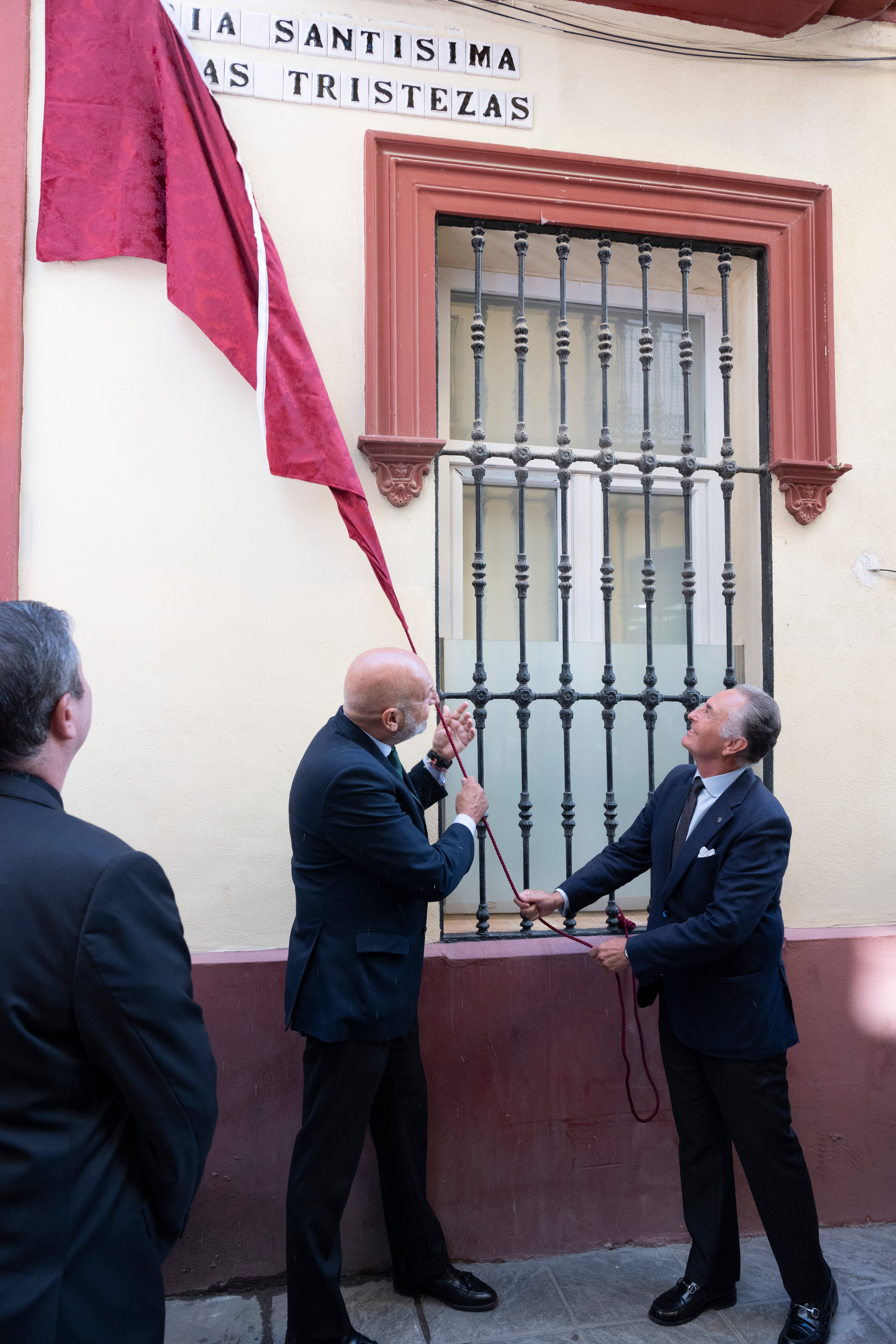 La inauguración de la calle Virgen de las Tristezas, en imágenes