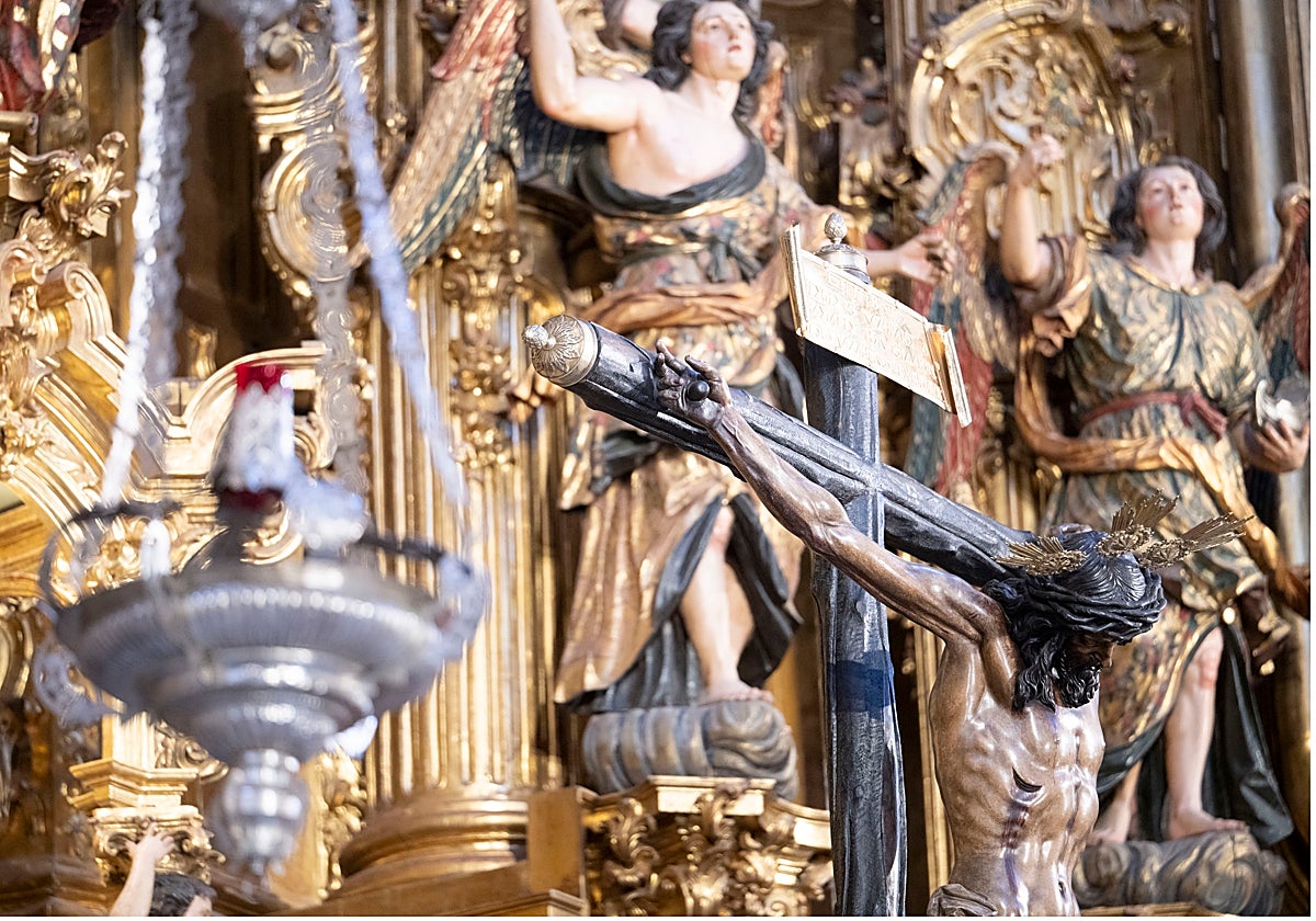 Los titulares del Amor, en el retablo mayor del Salvador