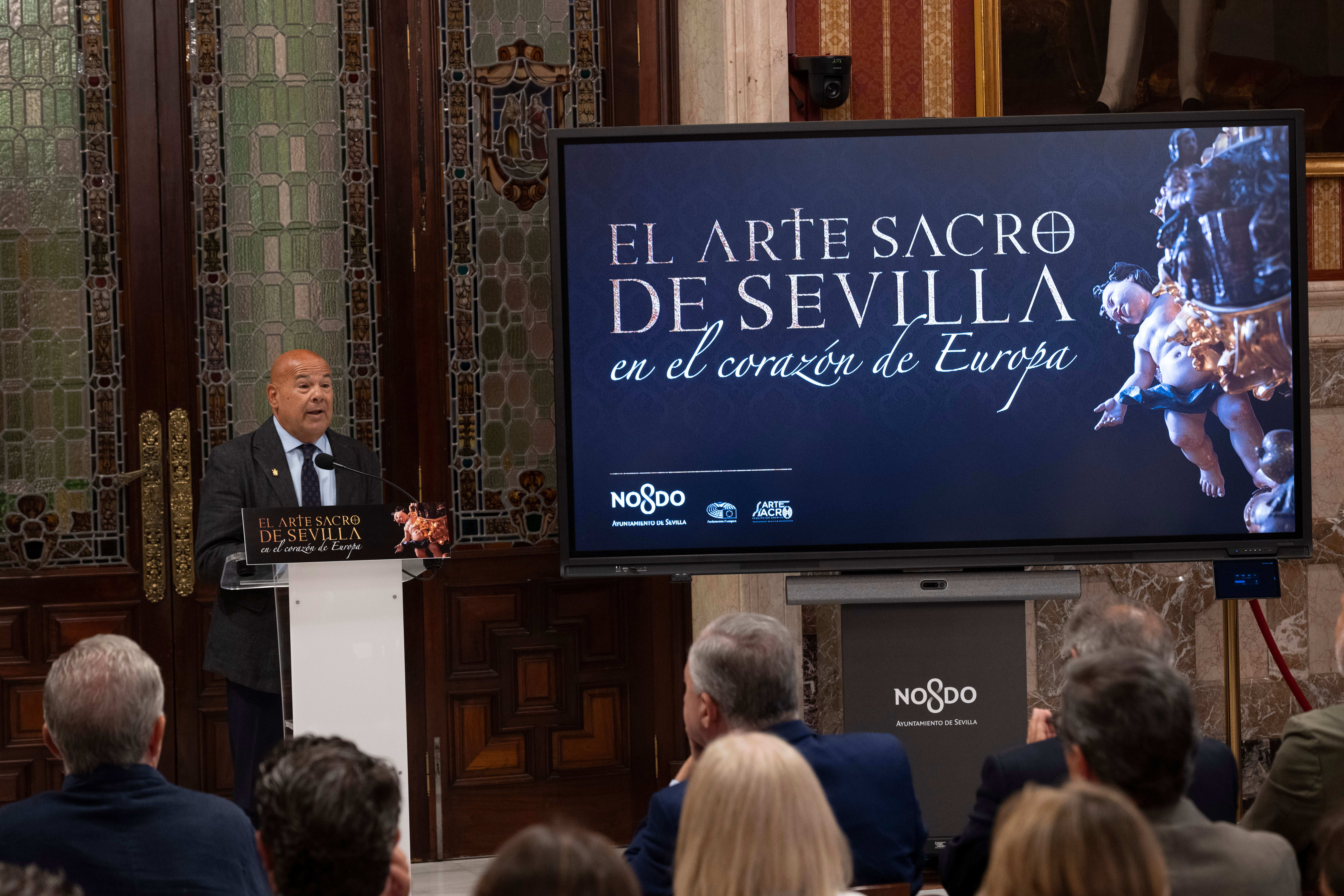 Las imágenes de la presentación de la exposición de arte sacro en Bruselas