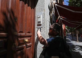 El Ayuntamiento de Sevilla denuncia que la ley estatal sobre viviendas de uso turístico es una «incoherencia de Pedro Sánchez»