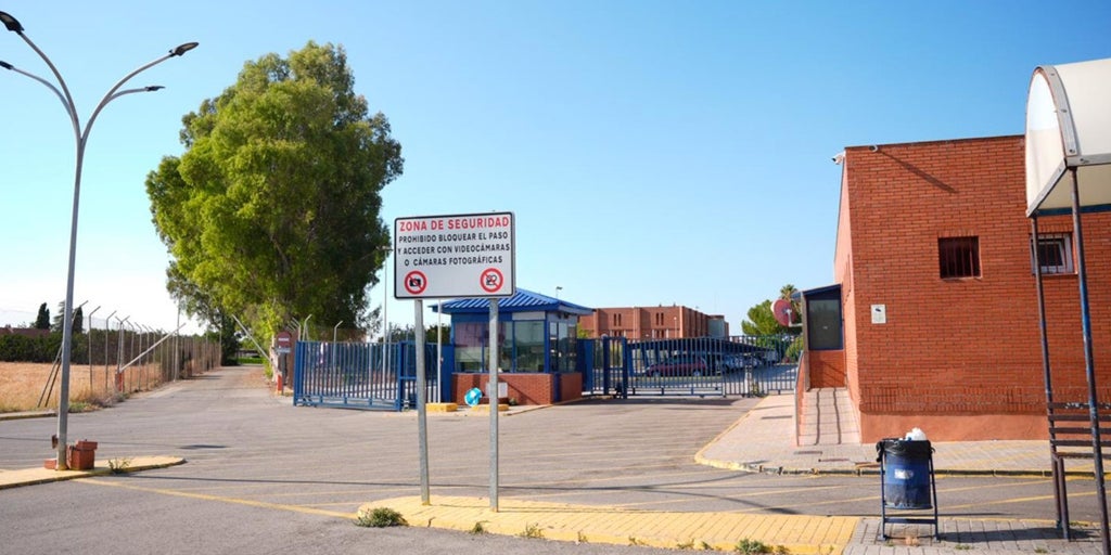 Agreden a otro funcionario de la cárcel Sevilla I al intervenir en una pelea entre internos «de gran agresividad»