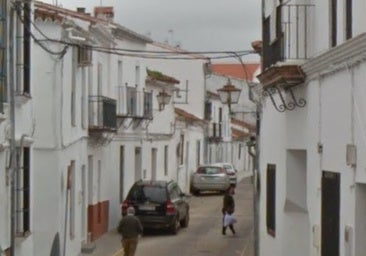 Muere una mujer y un joven resulta herido en el incendio de una vivienda en Cazalla de la Sierra