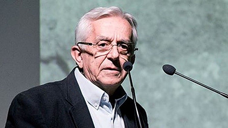 El escritor sevillano Antonio Rodríguez Almodóvar gana el Premio de las Letras Andaluzas 'Elio Antonio de Nebrija'