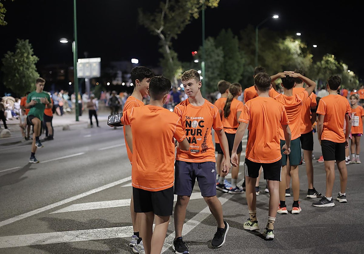Corredores de la carrera nocturna