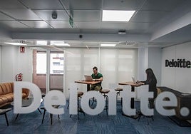 Deloitte nombra a tres directores para crecer con las áreas de Tecnología y Legal en Andalucía