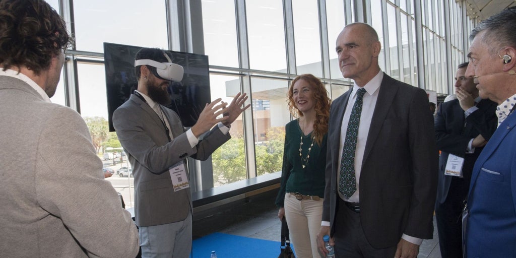 Los eventos organizados por el gobierno del PSOE en Fibes dejaron casi cinco millones en pérdidas