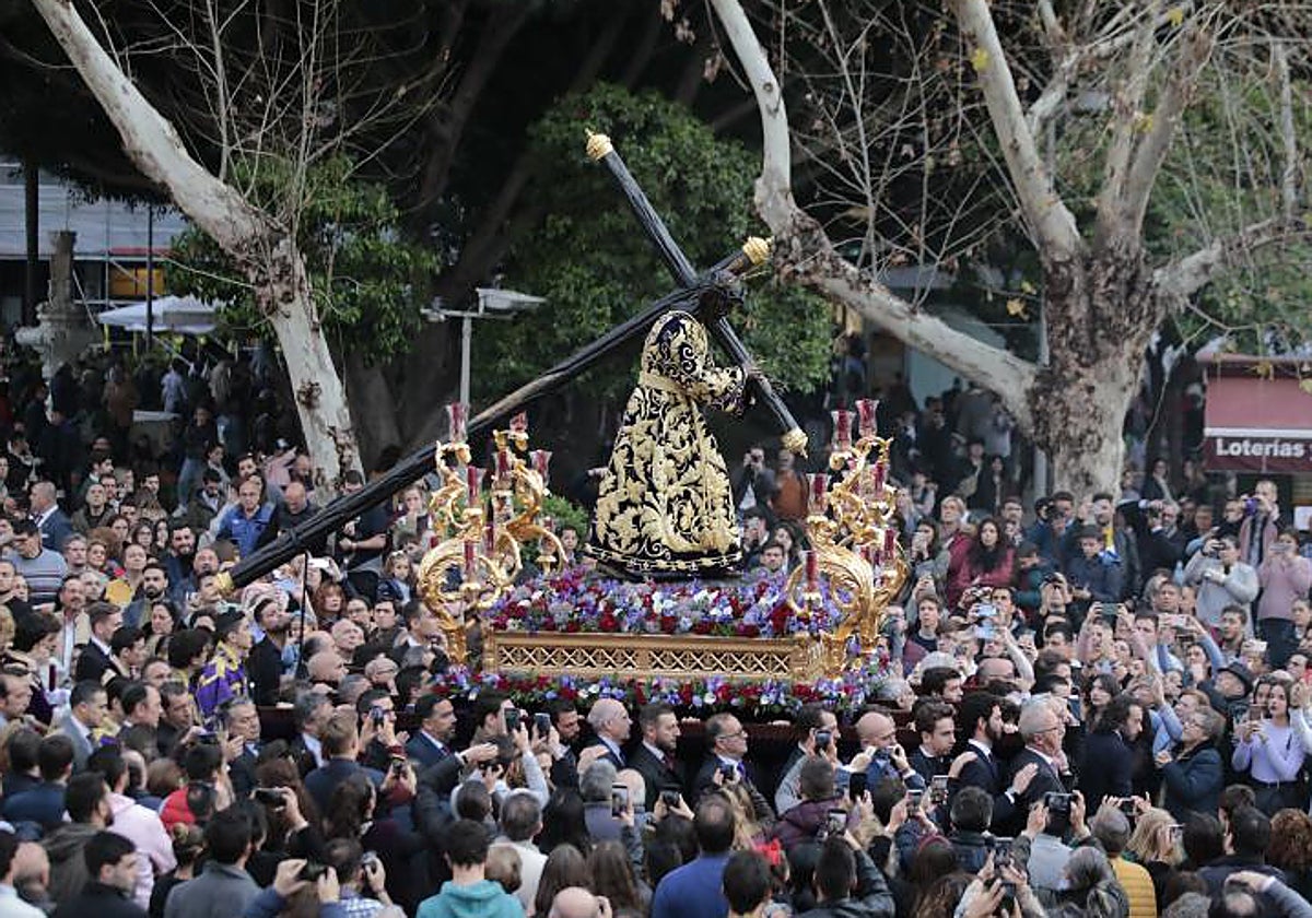 El Señor de la Salud cuando presidió el Vía Crucis de las Cofradías en 2020