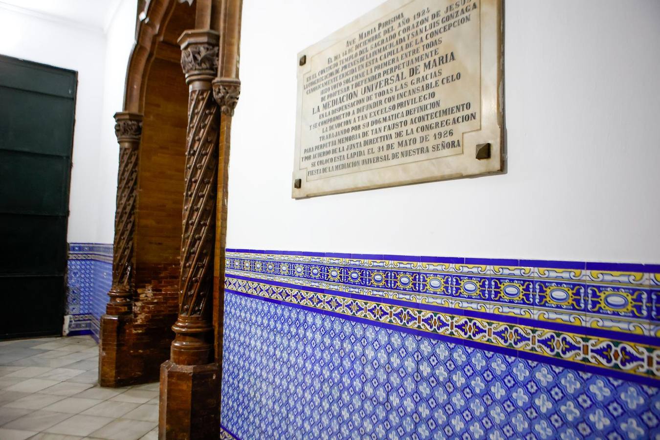 En imágenes, Los Javieres abre la iglesia de los jesuitas a Sevilla
