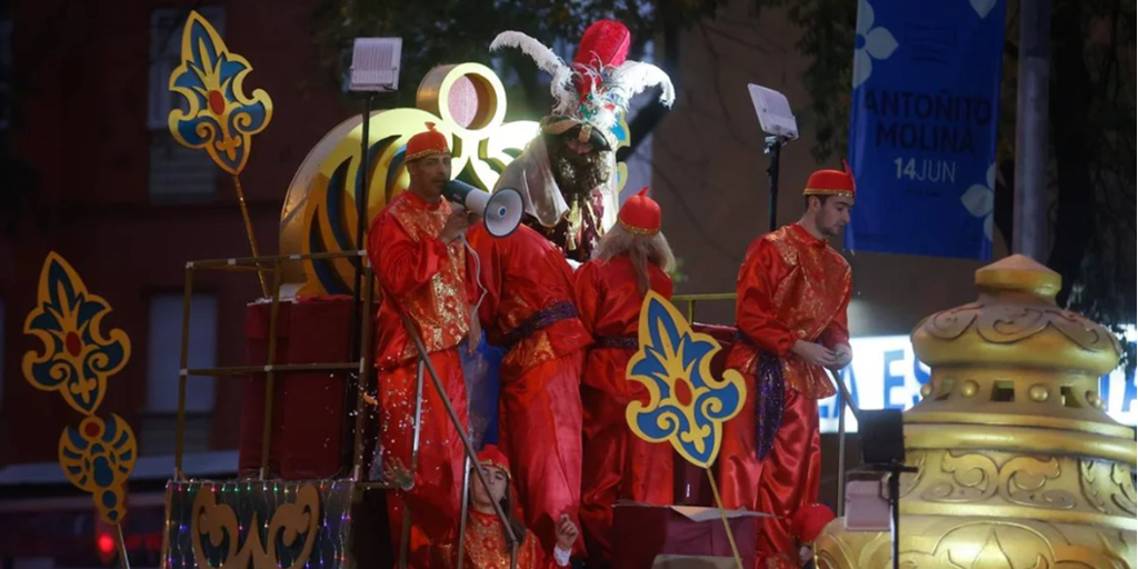 La Cabalgata de Reyes de Triana busca al Rey Gaspar y abre el plazo de inscripciones para 2026: cómo salir de beduino y en las carrozas