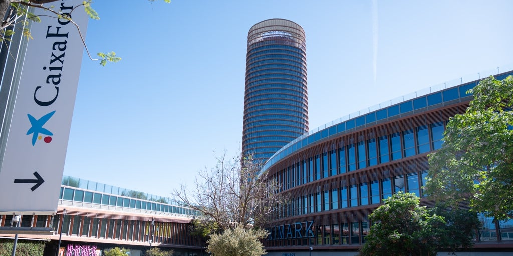 Las oficinas de Torre Sevilla dejan unos ingresos por rentas de 4,3 millones al año
