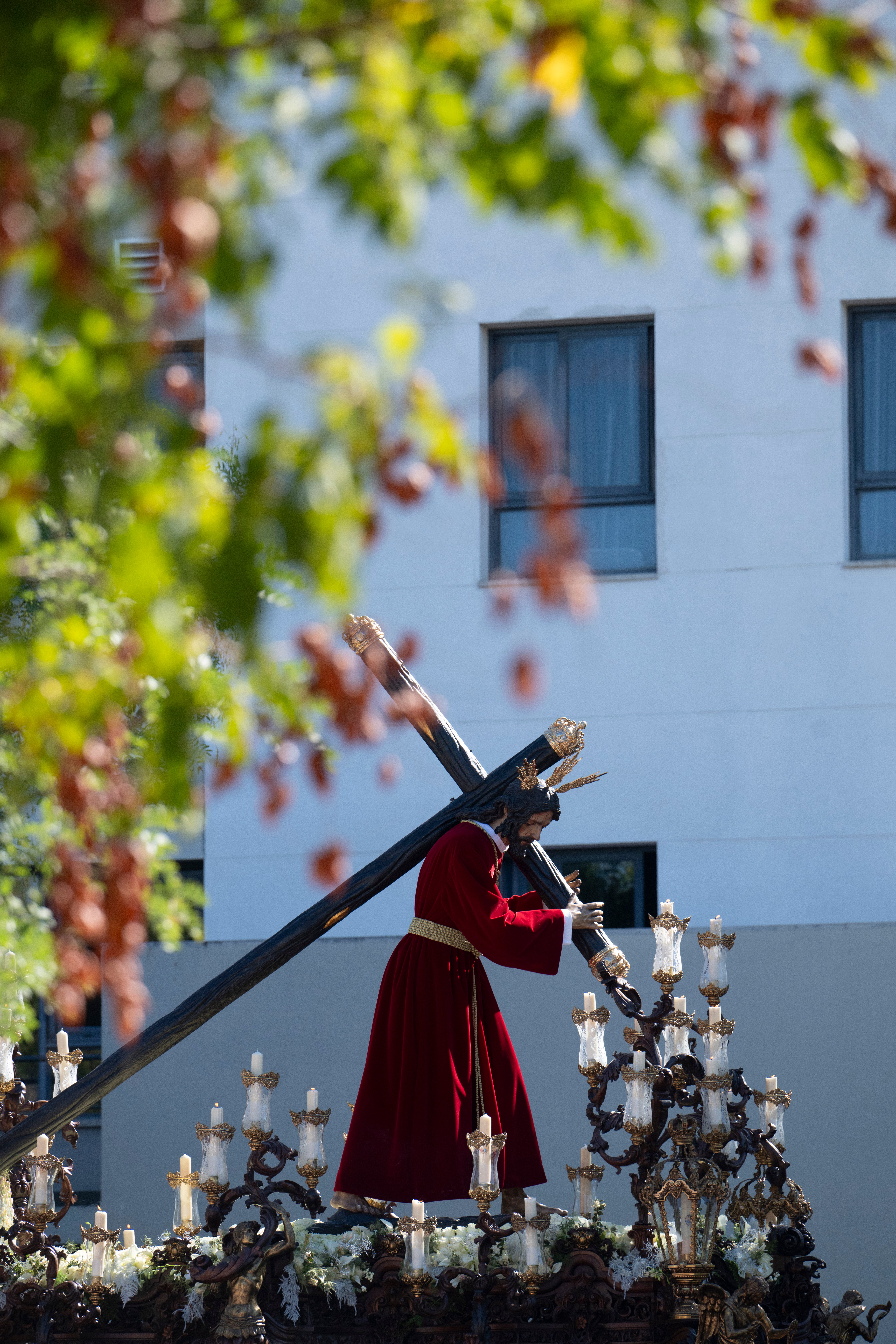 La procesión extraordinaria del Señor del Divino Perdón, en imágenes