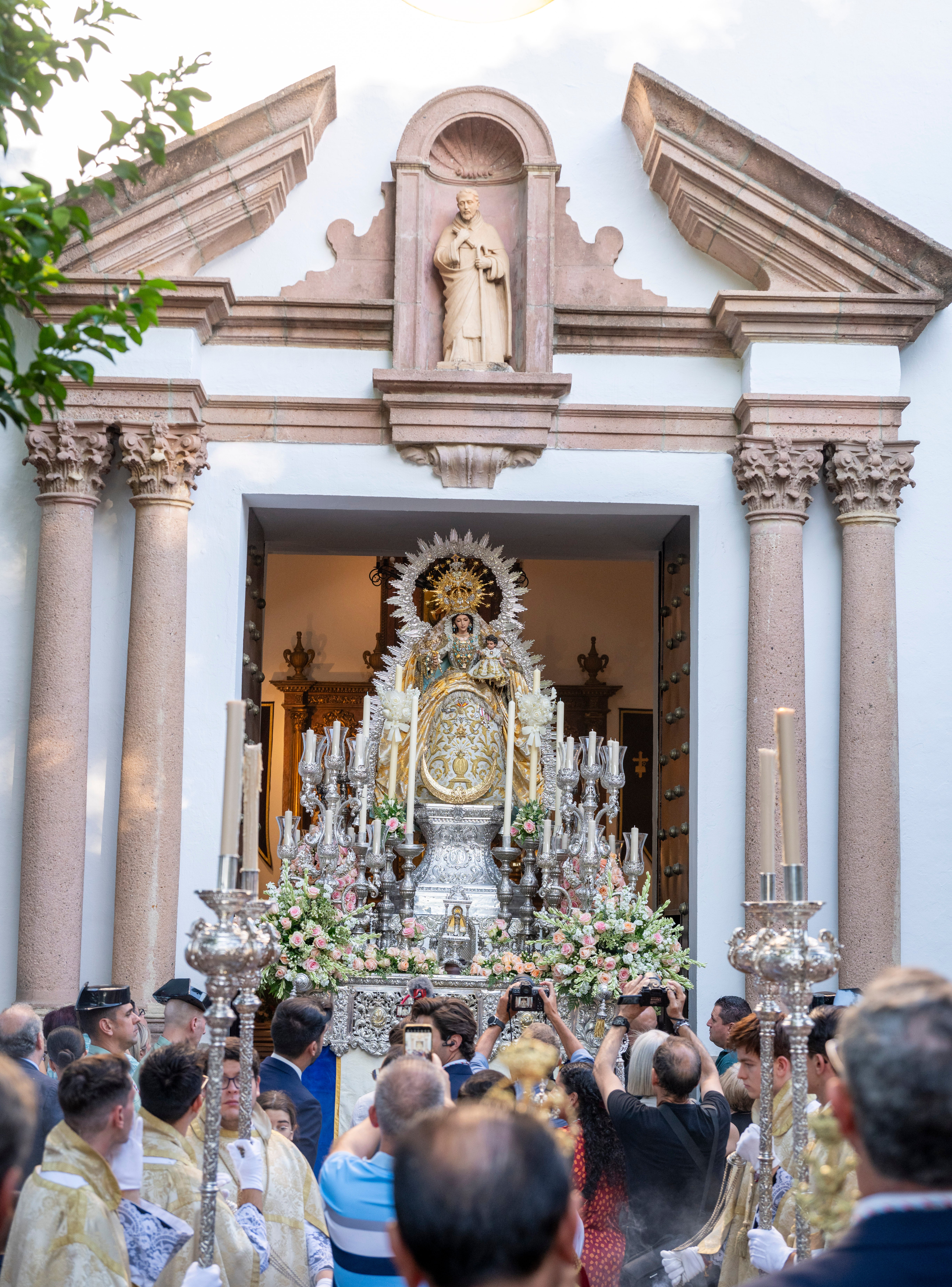 Las procesiones del primer sábado de octubre, en imágenes