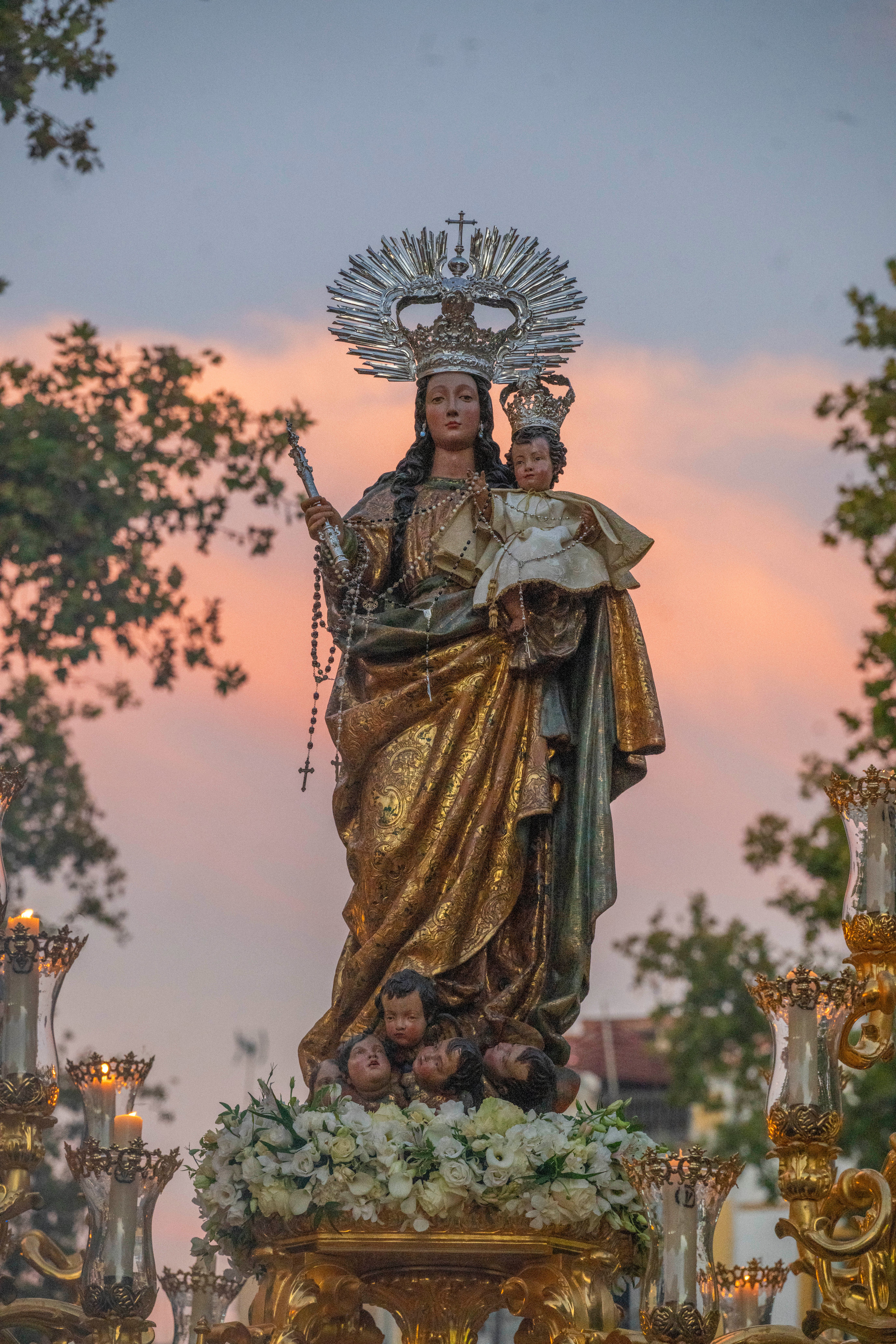 Las procesiones del primer sábado de octubre, en imágenes