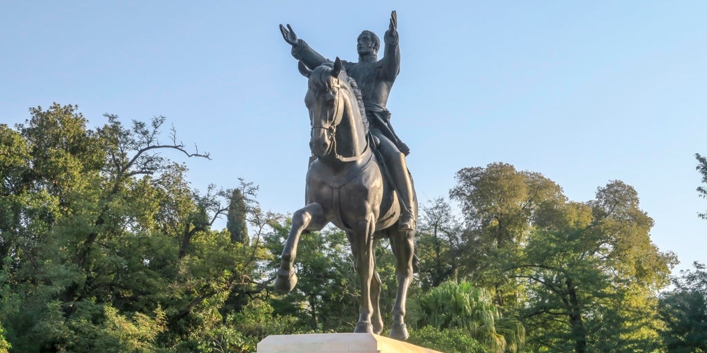 LA HUELLA AMERICANA EN SEVILLA, A TRAVÉS DEL ESPEJO