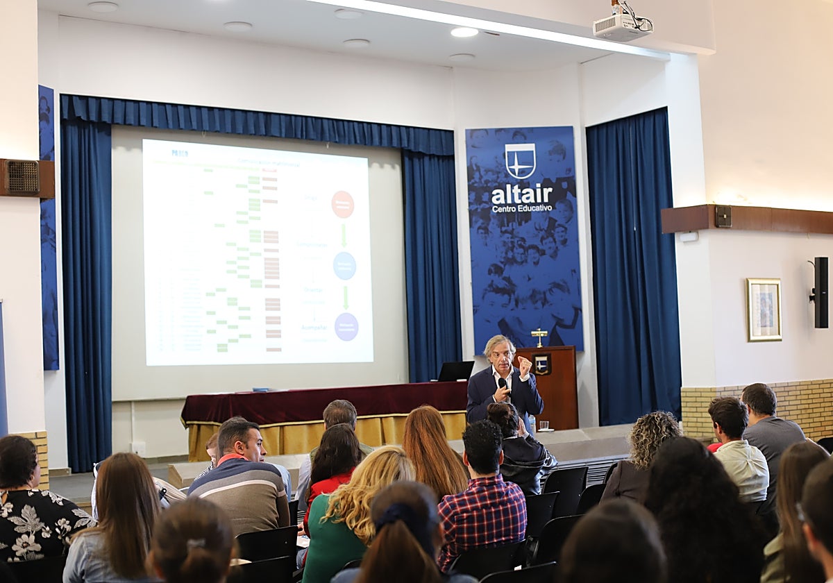 El colegio Altair inaugura los Cursos de Orientación Familiar del curso 2025-2026