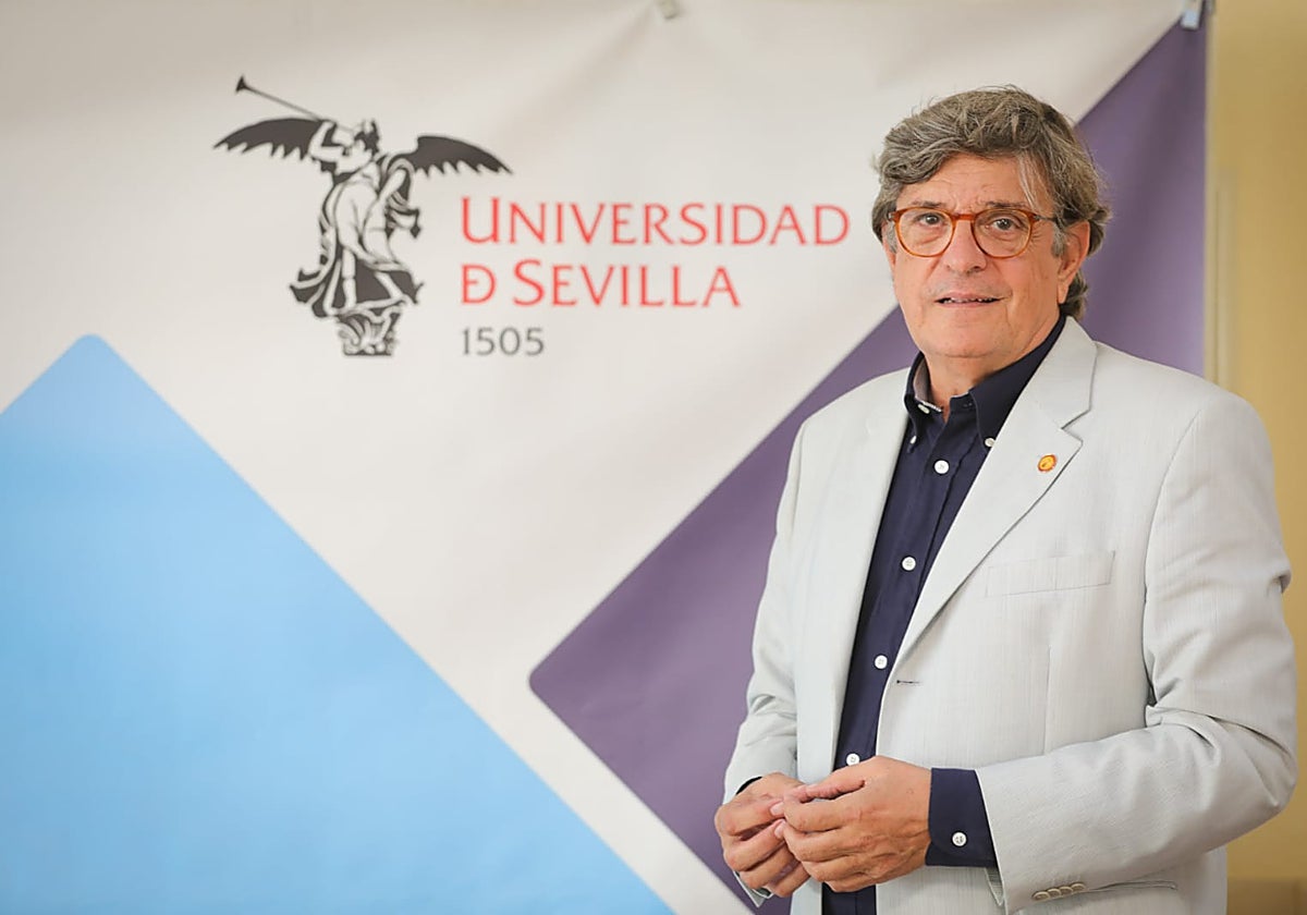 José Luis Gutiérrez, candidato a rector de la US