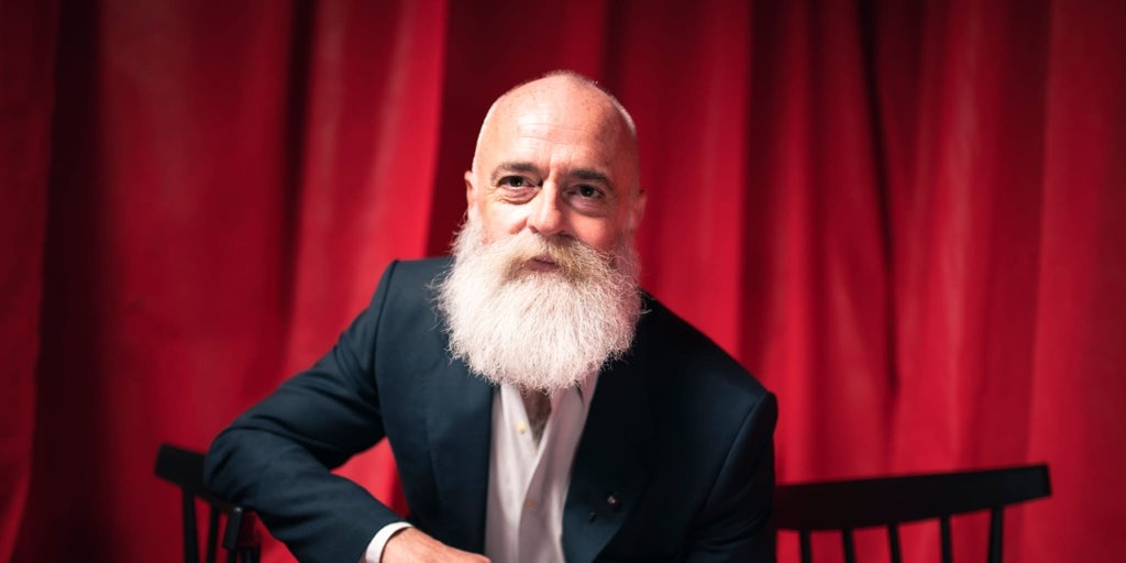 Guillermo Weickert: «Las condiciones de trabajo de un artista en España son especialmente duras»