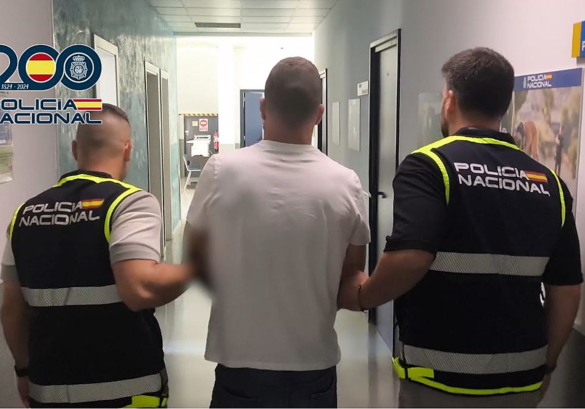 Uno de los detenidos por la Policía Nacional