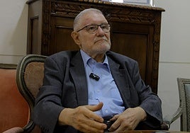 Yáñez-Barnuevo, diplomático: «Mi colegio era un oasis en el desierto de Sevilla y de mi promoción salieron Manuel del Valle, José María Luzón y José Luis Manzanares»