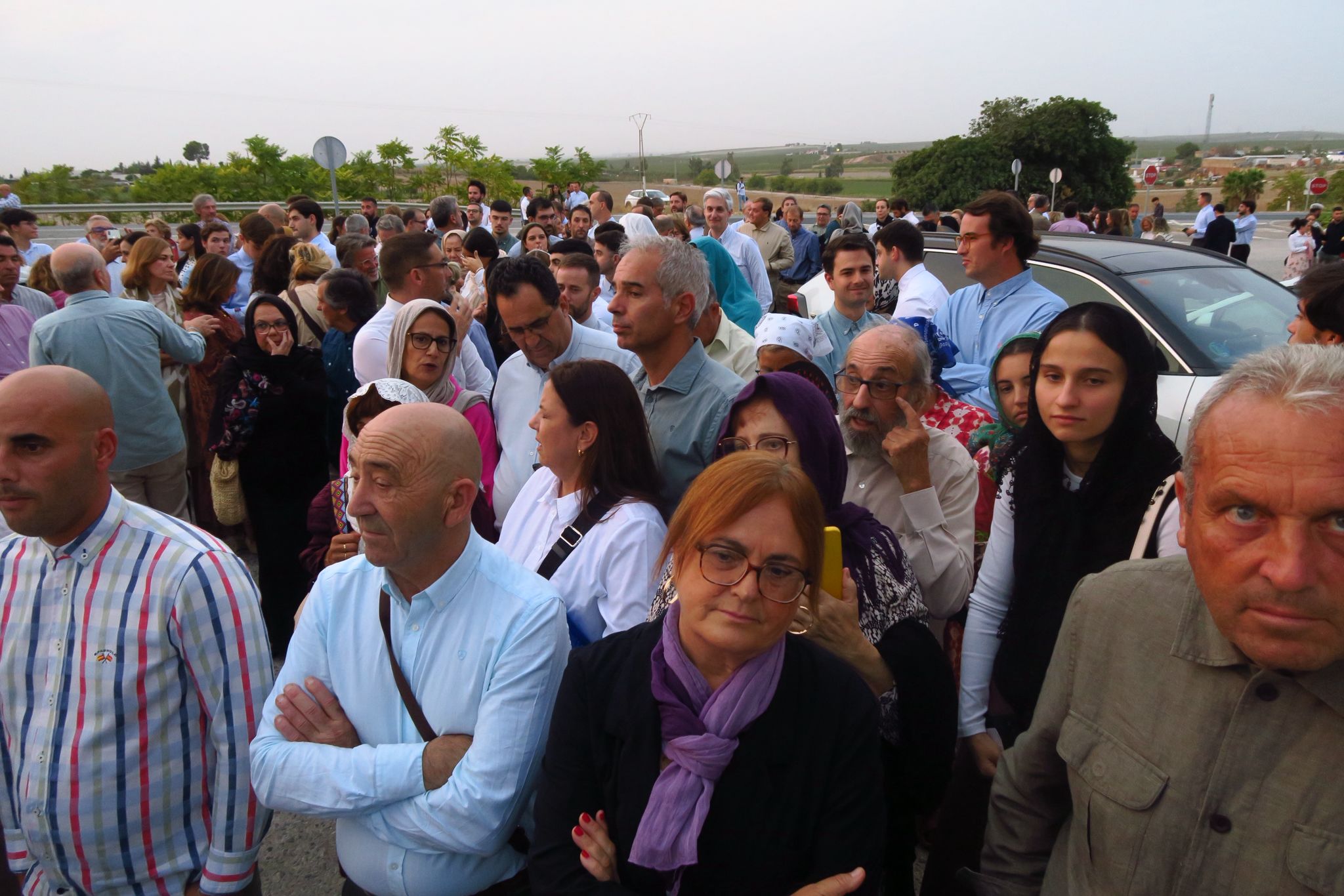La extravagante jornada de ‘puertas abiertas’ en la secta del Palmar de Troya, en imágenes