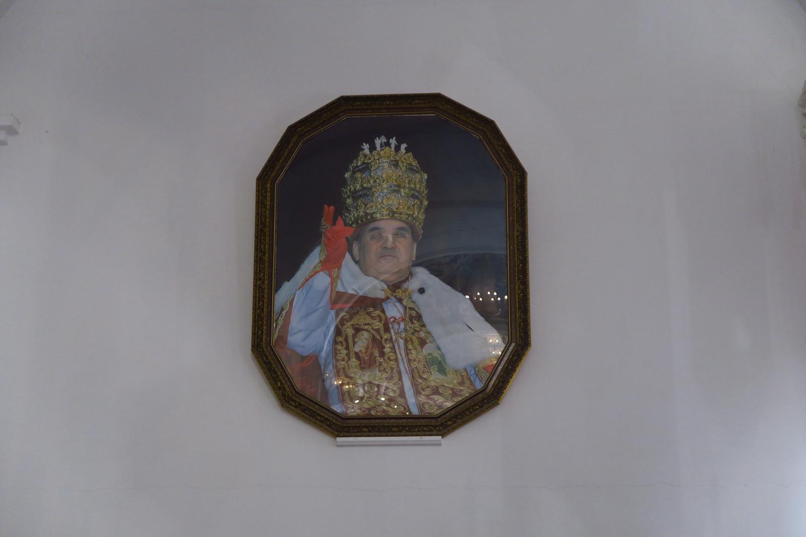 La extravagante jornada de ‘puertas abiertas’ en la secta del Palmar de Troya, en imágenes