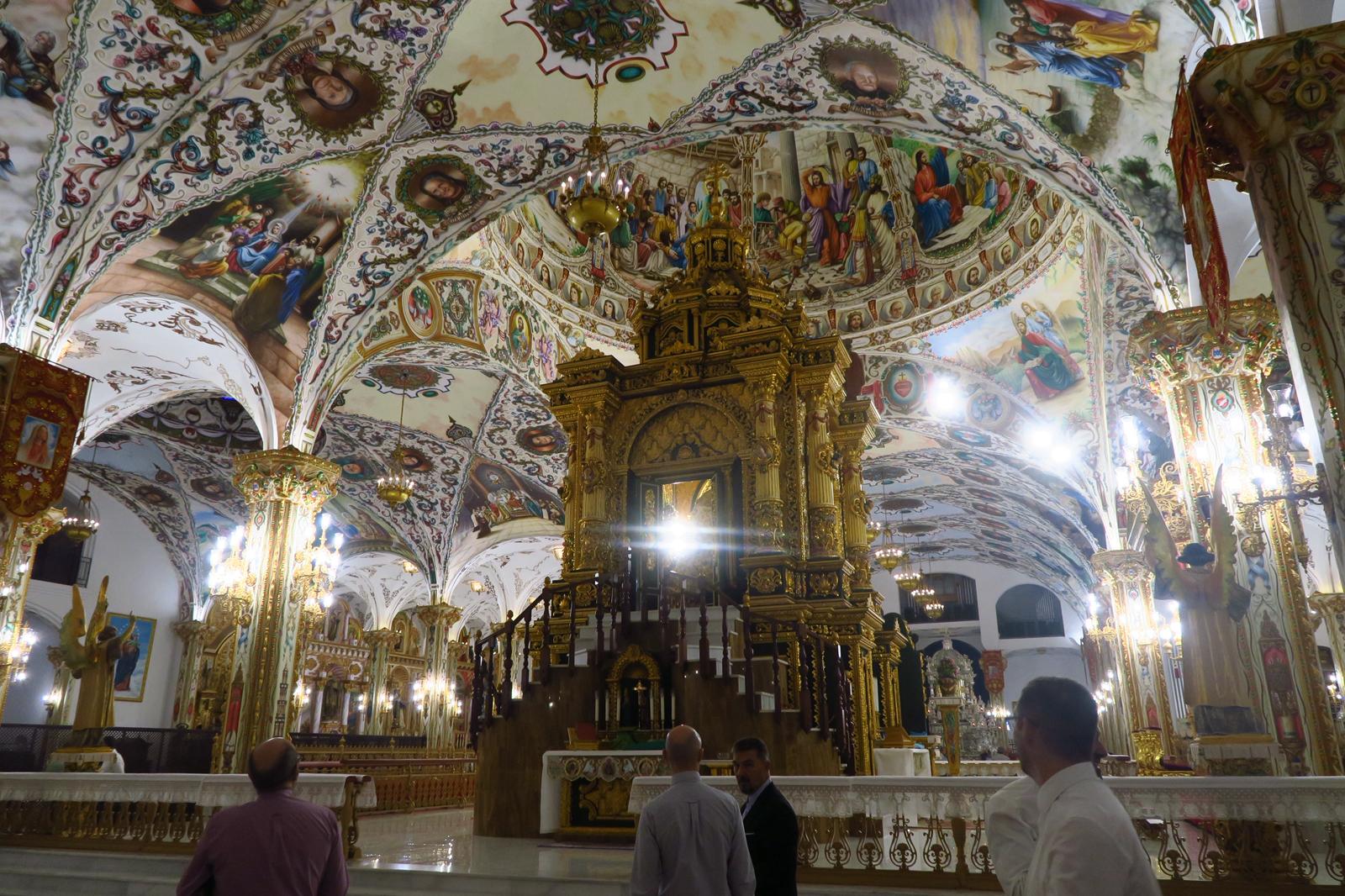 La extravagante jornada de ‘puertas abiertas’ en la secta del Palmar de Troya, en imágenes