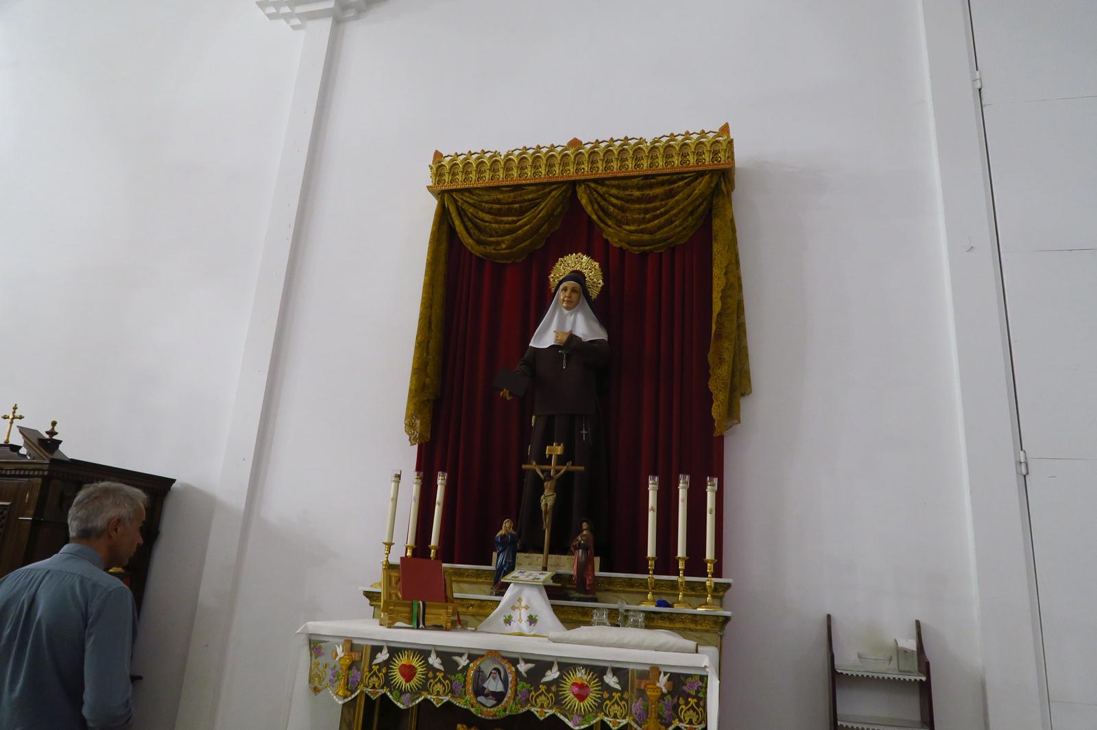 La extravagante jornada de ‘puertas abiertas’ en la secta del Palmar de Troya, en imágenes