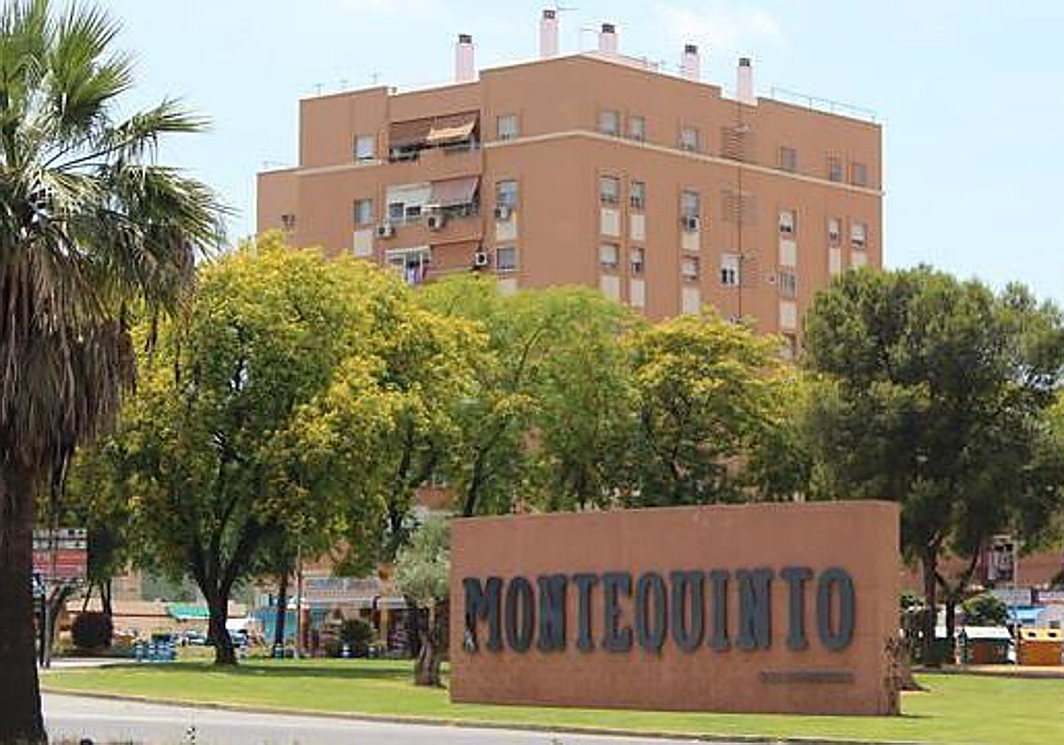 Una de las entradas al barrio