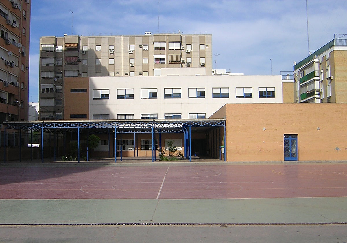 Patio del colegio de las Irlandesas de Loreto