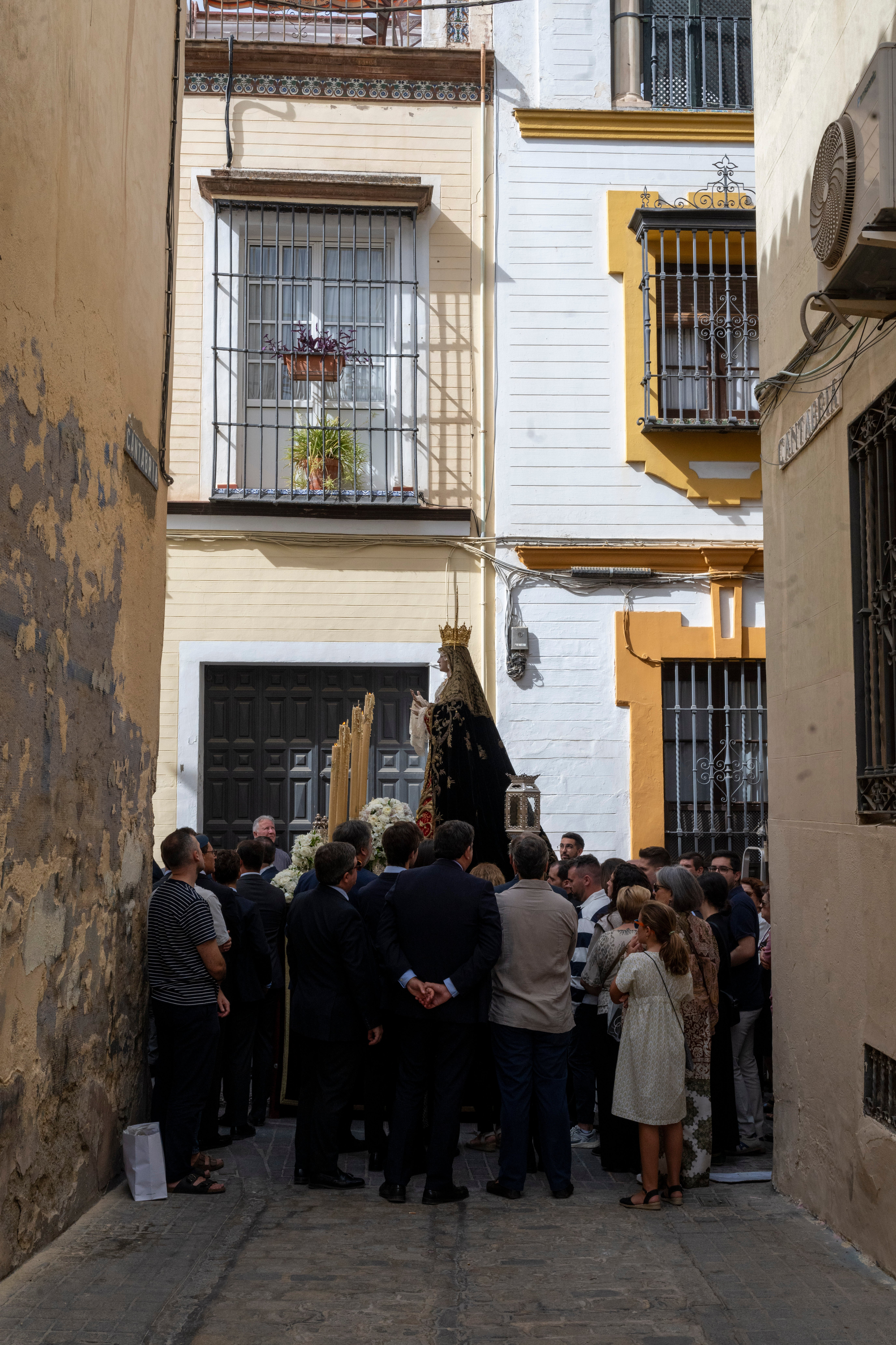 El traslado de regreso de la Virgen de los Dolores de las Penas, en imágenes