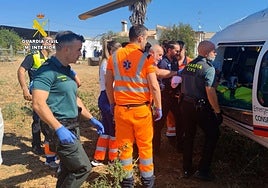 La Guardia Civil salva la vida a un hombre tras sufrir un ictus en Villamanrique que tuvo que ser trasladado en helicóptero