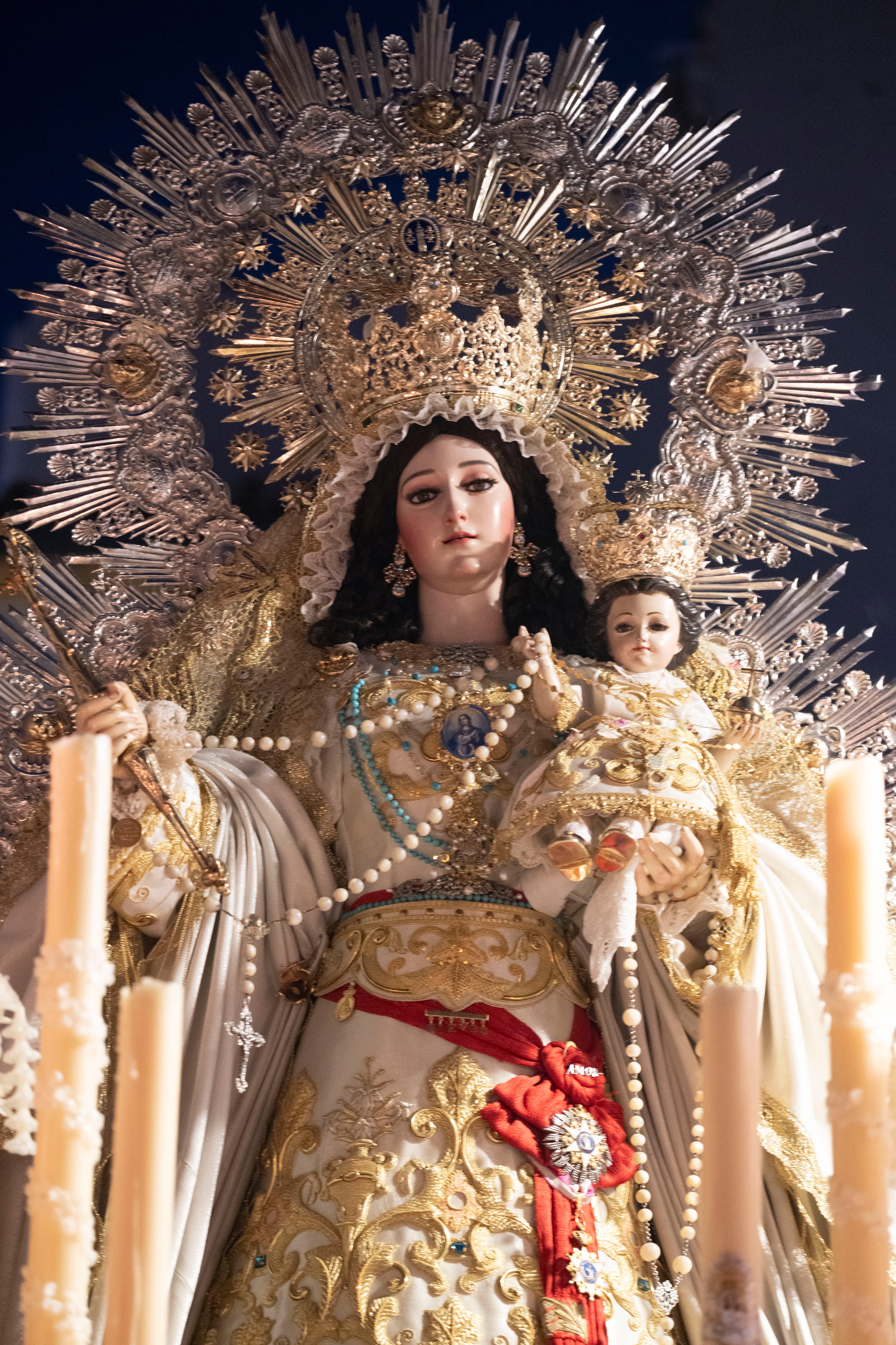 La salida del Rosario de San Julián y la Virgen de las Nieves, en imágenes