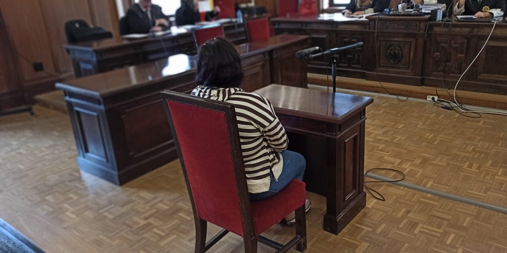 Fiscalía pide 14 años para la acusada de dejar a su bebé recién nacida en un cubo de basura en Los Palacios