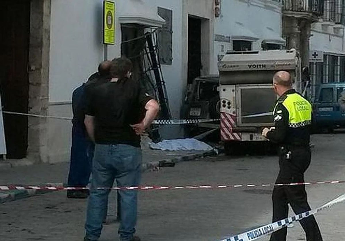 Accidente de la máquina barredora en Osuna la mañana del 28 de octubre en Osuna