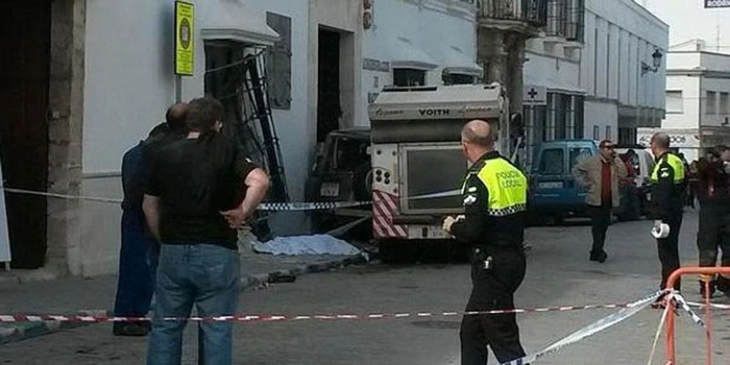 Diez años del accidente de la máquina barredora de Osuna que acabó con la vida del peluquero