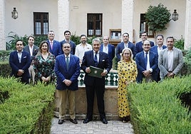 Pedro García propone estudiar un nuevo palio para la Macarena reinterpretando el actual